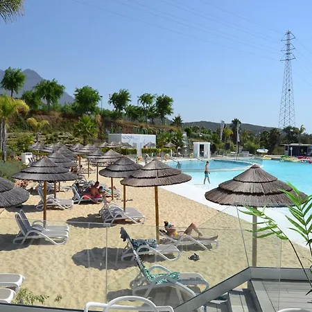 Crystal Lagoon Retreat Lejlighed *